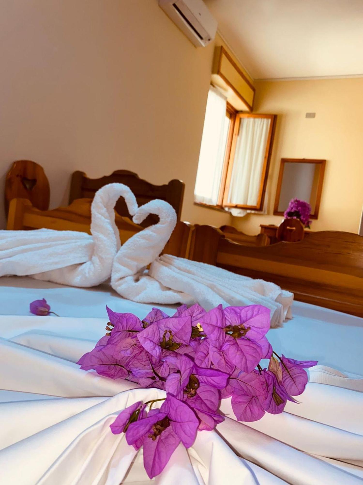 Residence Hotel Maxi Limone sul Garda Zimmer foto